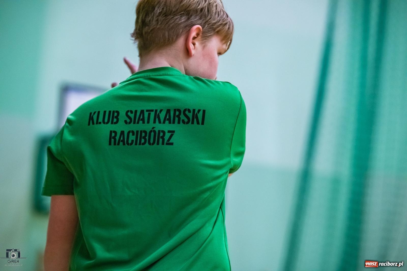 Zdjęcie w galerii na portalu naszraciborz.pl: KS Racibórz bez argumentów w starciu z Akademią Talentów Jastrzębskiego Węgla [FOTO] wiadomości z regionu