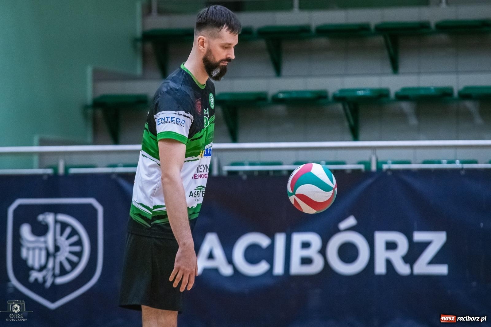 Zdjęcie w galerii na portalu naszraciborz.pl: KS Racibórz bez argumentów w starciu z Akademią Talentów Jastrzębskiego Węgla [FOTO] wiadomości z regionu