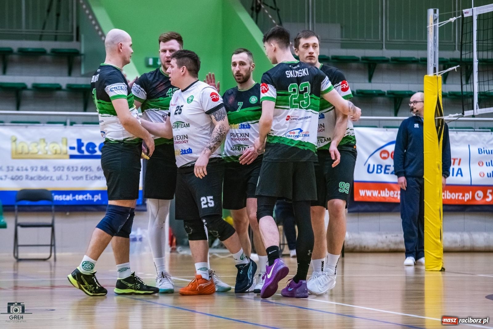 Zdjęcie w galerii na portalu naszraciborz.pl: KS Racibórz bez argumentów w starciu z Akademią Talentów Jastrzębskiego Węgla [FOTO] wiadomości z regionu