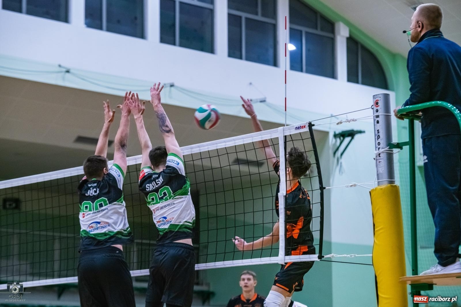 Zdjęcie w galerii na portalu naszraciborz.pl: KS Racibórz bez argumentów w starciu z Akademią Talentów Jastrzębskiego Węgla [FOTO] wiadomości z regionu