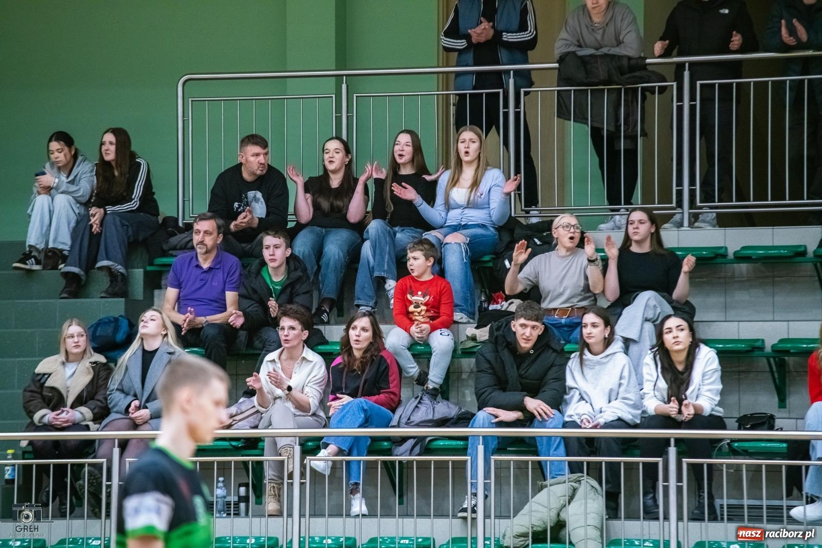 Zdjęcie w galerii na portalu naszraciborz.pl: KS Racibórz bez argumentów w starciu z Akademią Talentów Jastrzębskiego Węgla [FOTO] wiadomości z regionu