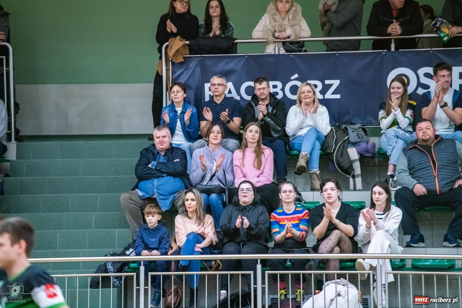 Zdjęcie w galerii na portalu naszraciborz.pl: KS Racibórz bez argumentów w starciu z Akademią Talentów Jastrzębskiego Węgla [FOTO] wiadomości z regionu