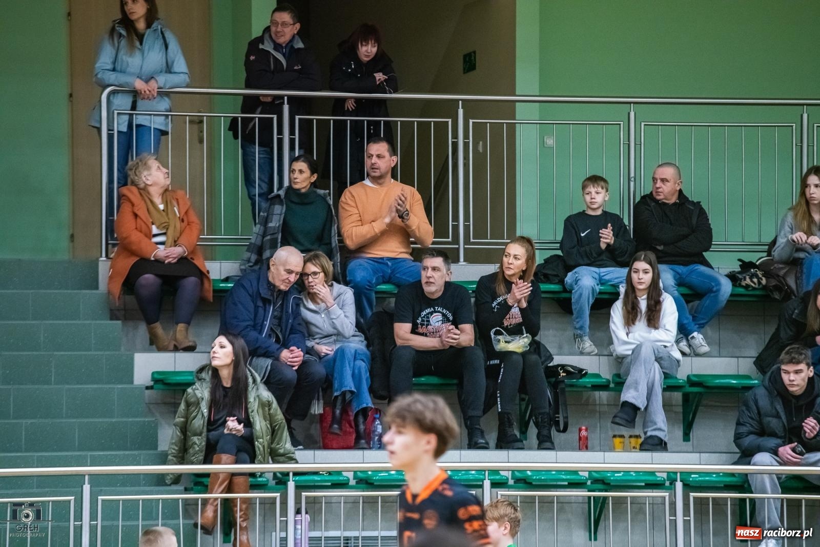 Zdjęcie w galerii na portalu naszraciborz.pl: KS Racibórz bez argumentów w starciu z Akademią Talentów Jastrzębskiego Węgla [FOTO] wiadomości z regionu