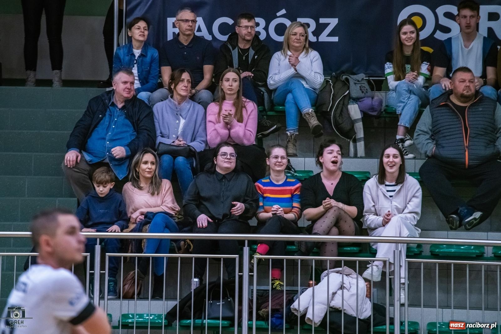 Zdjęcie w galerii na portalu naszraciborz.pl: KS Racibórz bez argumentów w starciu z Akademią Talentów Jastrzębskiego Węgla [FOTO] wiadomości z regionu
