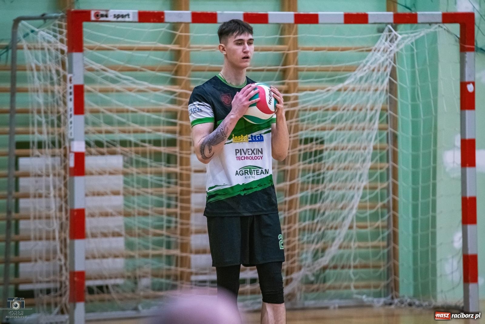 Zdjęcie w galerii na portalu naszraciborz.pl: KS Racibórz bez argumentów w starciu z Akademią Talentów Jastrzębskiego Węgla [FOTO] wiadomości z regionu