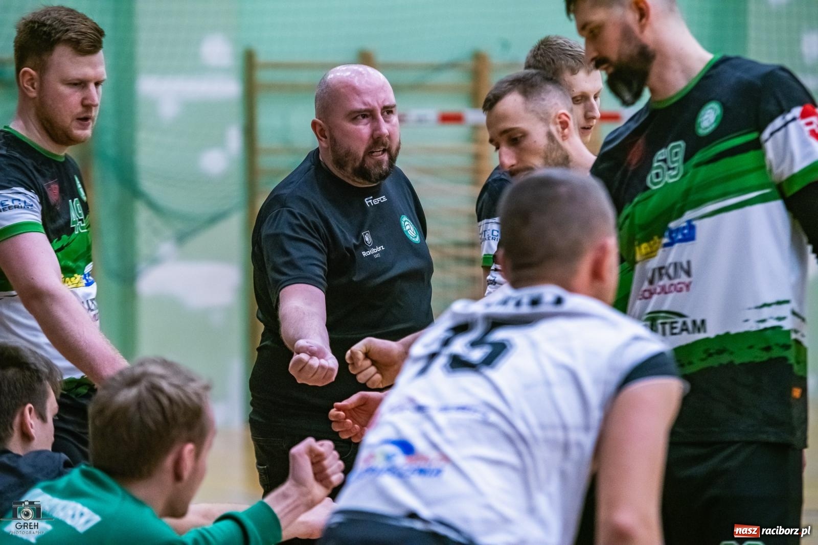 Zdjęcie w galerii na portalu naszraciborz.pl: KS Racibórz bez argumentów w starciu z Akademią Talentów Jastrzębskiego Węgla [FOTO] wiadomości z regionu