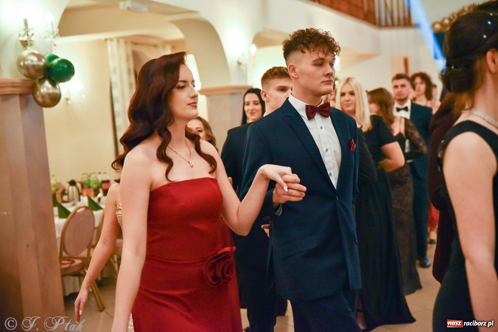 Zdjęcie w galerii na portalu naszraciborz.pl: Studniówka I LO i Liceum Sztuk Plastycznych na bis! wiadomości z regionu