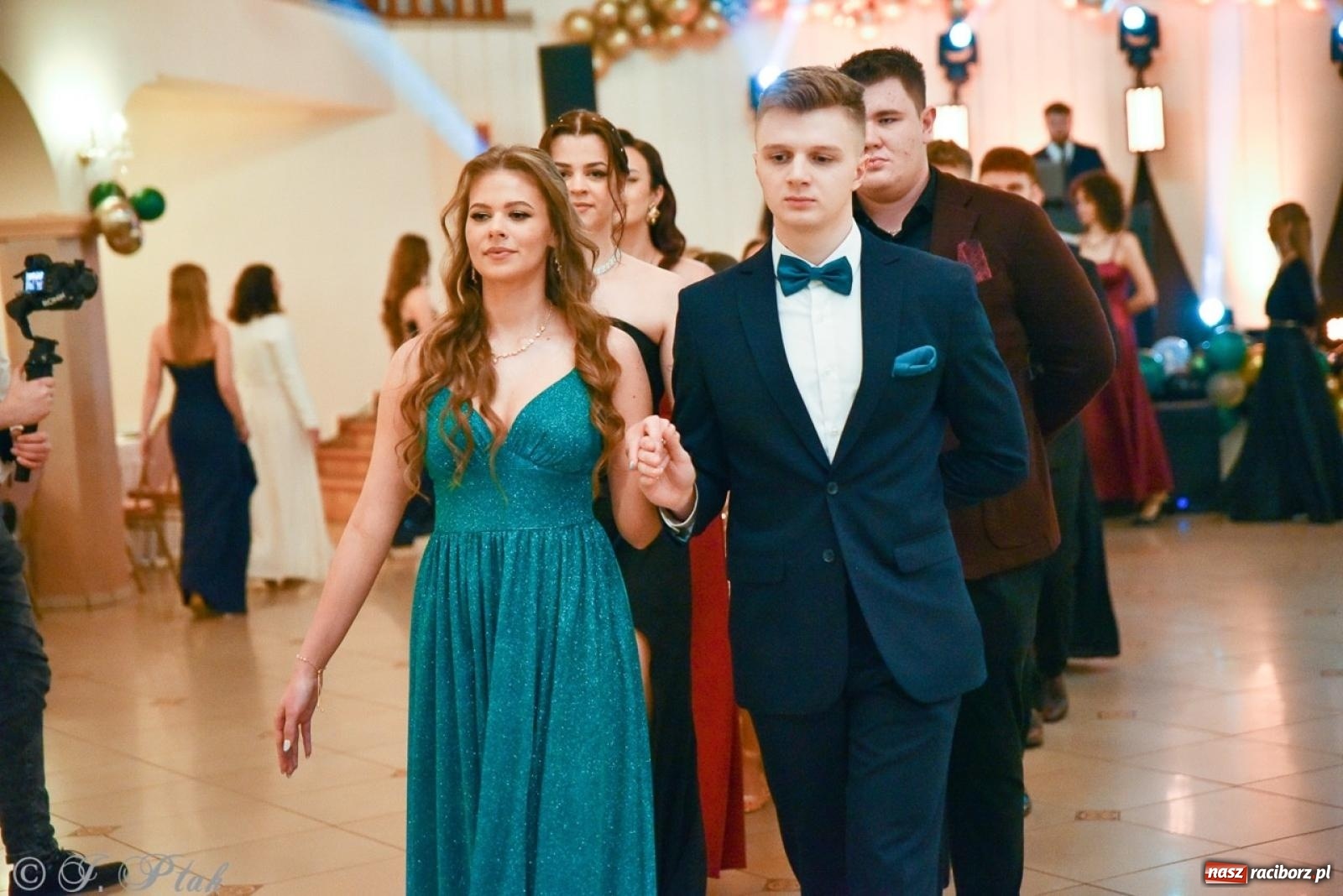 Zdjęcie w galerii na portalu naszraciborz.pl: Studniówka I LO i Liceum Sztuk Plastycznych na bis! wiadomości z regionu