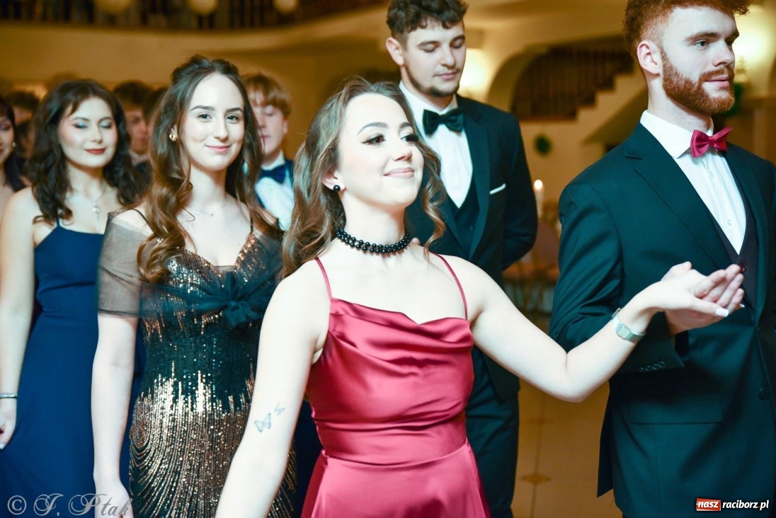 Zdjęcie w galerii na portalu naszraciborz.pl: Studniówka I LO i Liceum Sztuk Plastycznych na bis! wiadomości z regionu