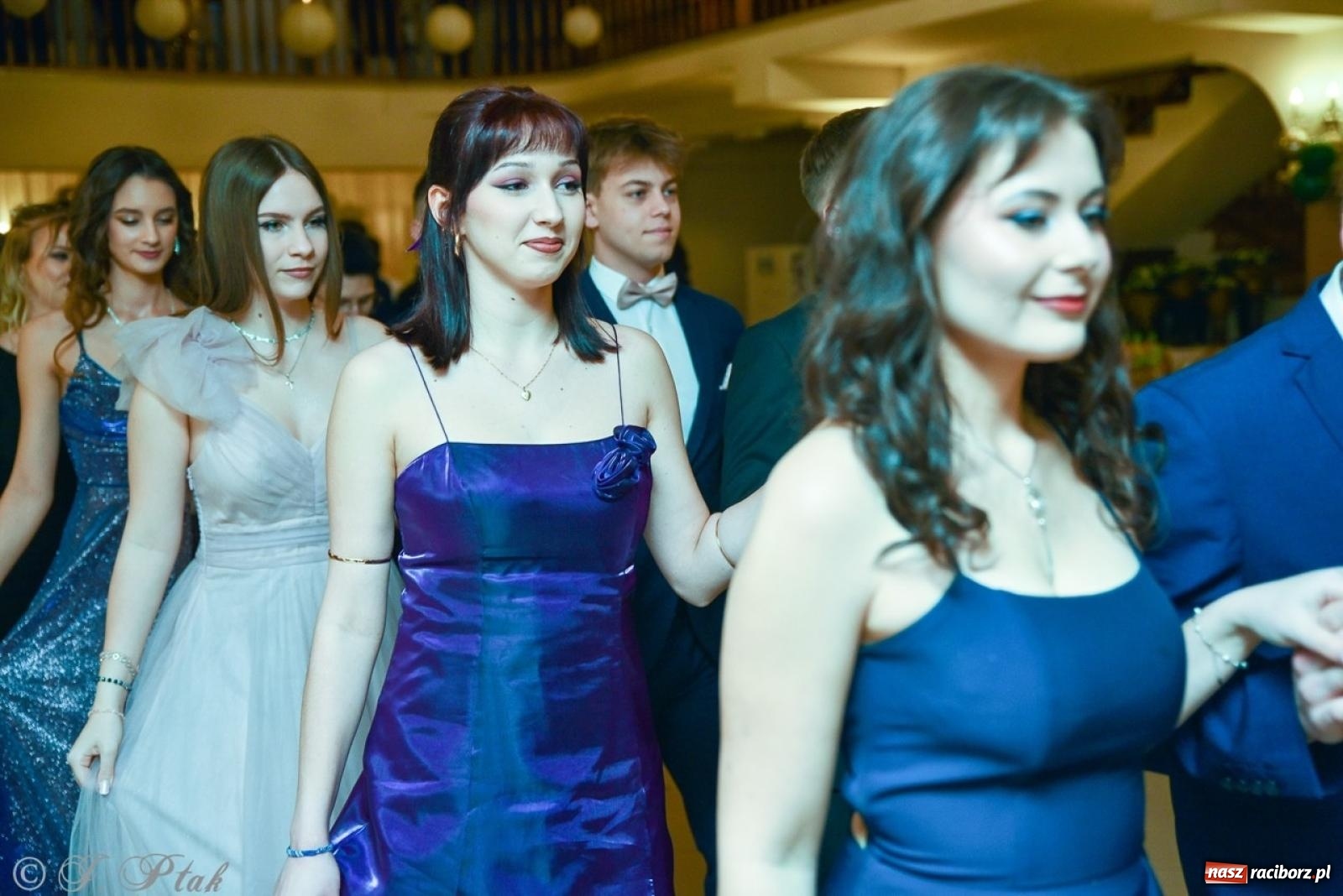 Zdjęcie w galerii na portalu naszraciborz.pl: Studniówka I LO i Liceum Sztuk Plastycznych na bis! wiadomości z regionu