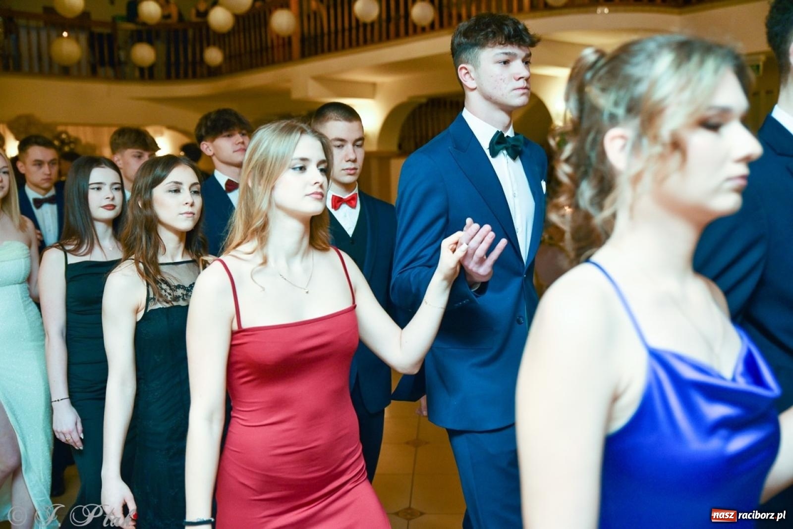 Zdjęcie w galerii na portalu naszraciborz.pl: Studniówka I LO i Liceum Sztuk Plastycznych na bis! wiadomości z regionu