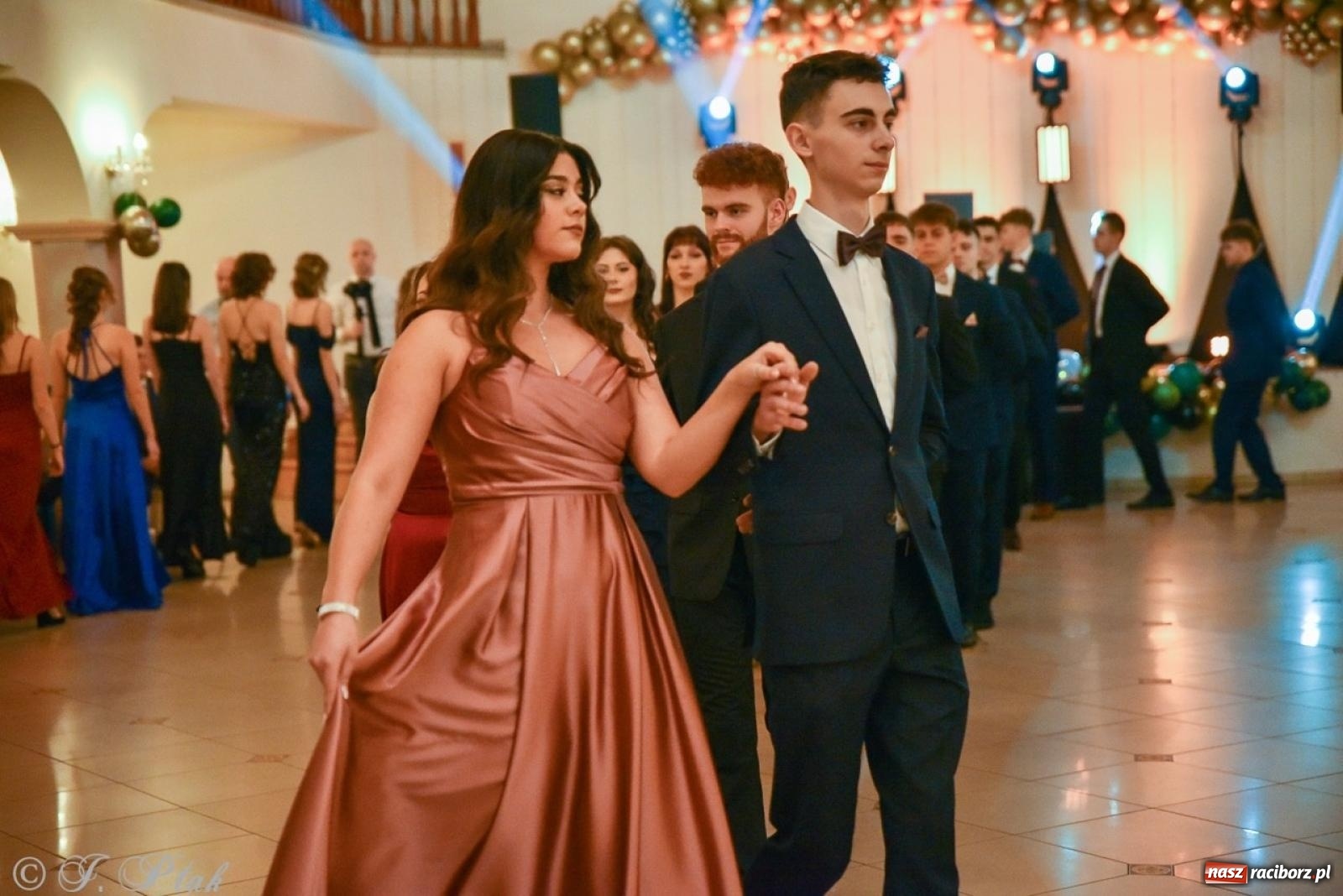 Zdjęcie w galerii na portalu naszraciborz.pl: Studniówka I LO i Liceum Sztuk Plastycznych na bis! wiadomości z regionu