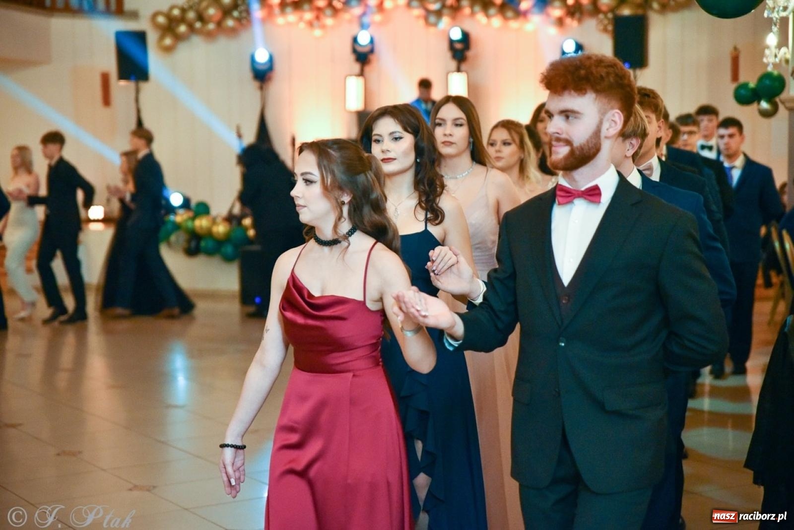 Zdjęcie w galerii na portalu naszraciborz.pl: Studniówka I LO i Liceum Sztuk Plastycznych na bis! wiadomości z regionu