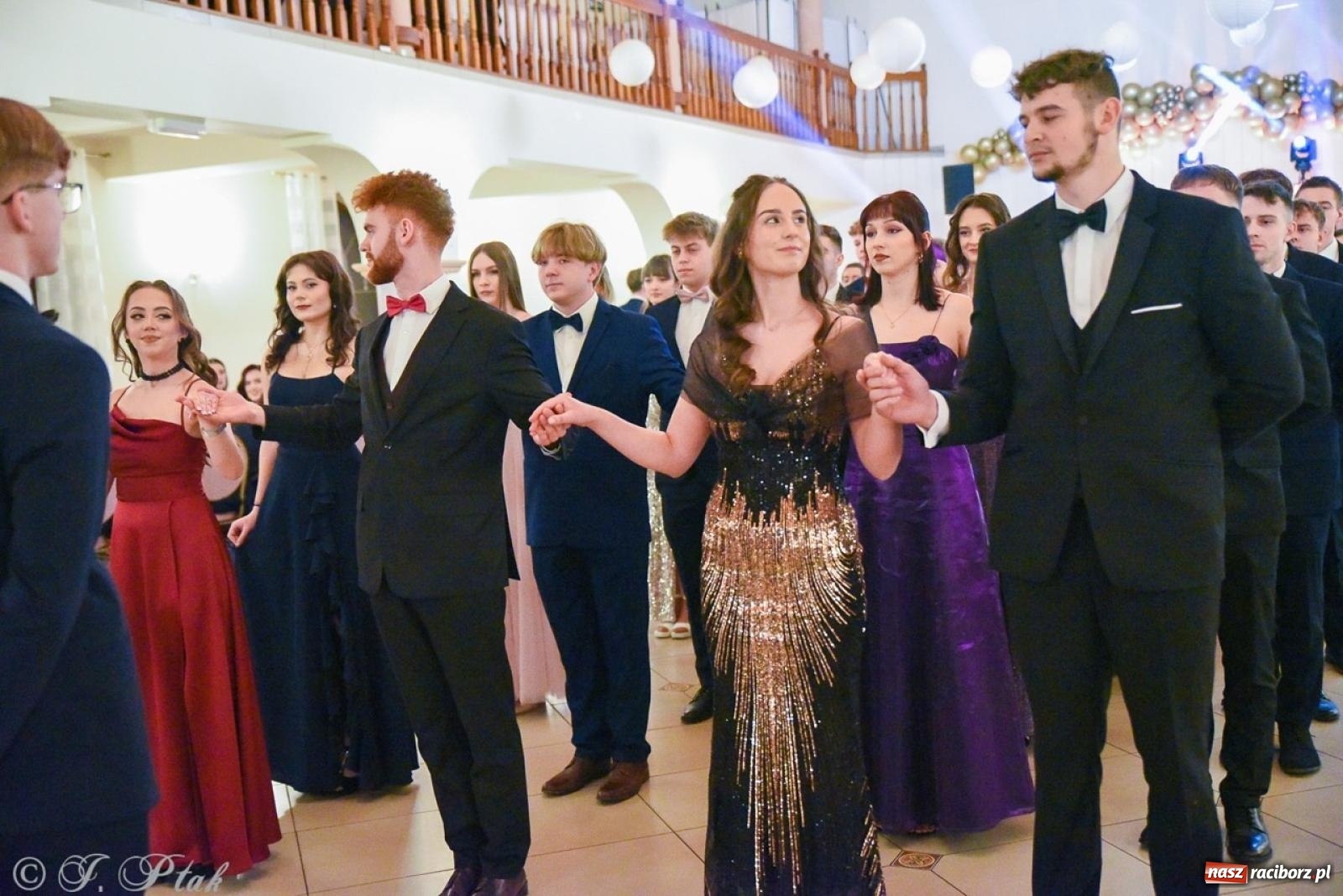 Zdjęcie w galerii na portalu naszraciborz.pl: Studniówka I LO i Liceum Sztuk Plastycznych na bis! wiadomości z regionu