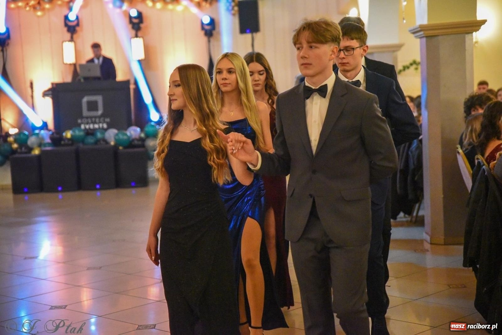 Zdjęcie w galerii na portalu naszraciborz.pl: Studniówka I LO i Liceum Sztuk Plastycznych na bis! wiadomości z regionu