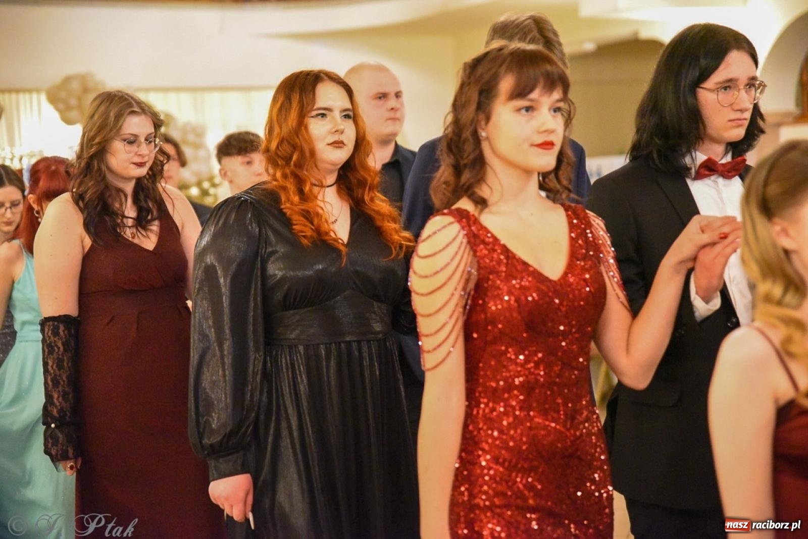 Zdjęcie w galerii na portalu naszraciborz.pl: Studniówka I LO i Liceum Sztuk Plastycznych na bis! wiadomości z regionu