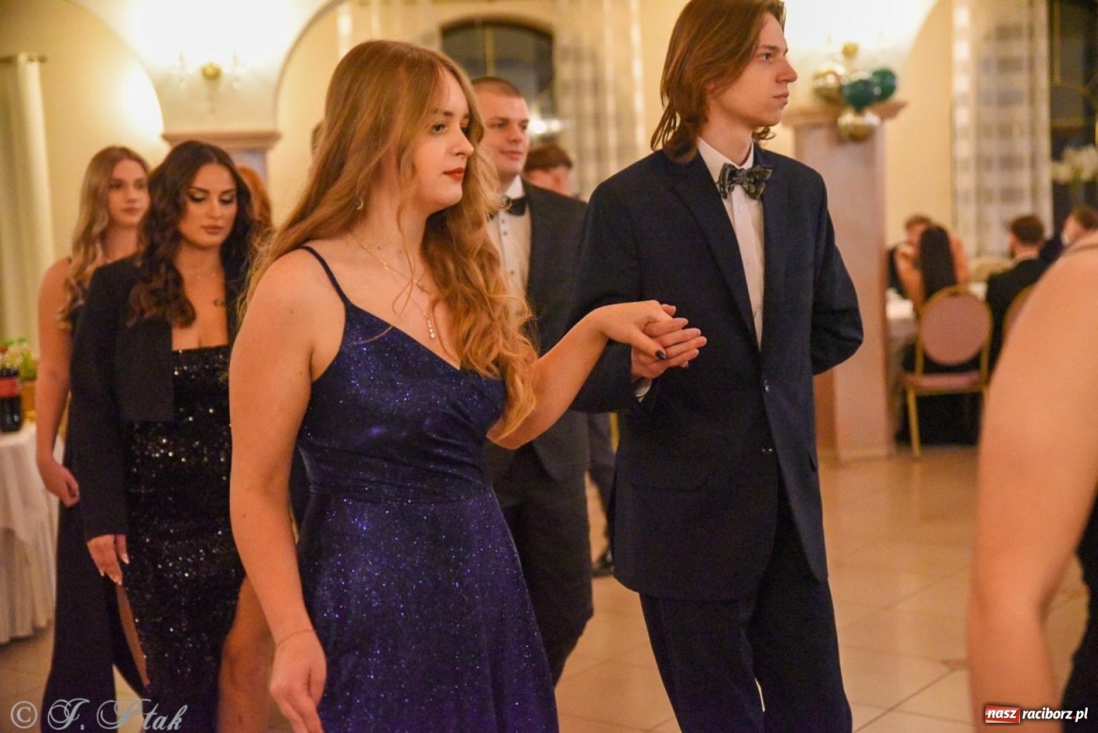 Zdjęcie w galerii na portalu naszraciborz.pl: Studniówka I LO i Liceum Sztuk Plastycznych na bis! wiadomości z regionu