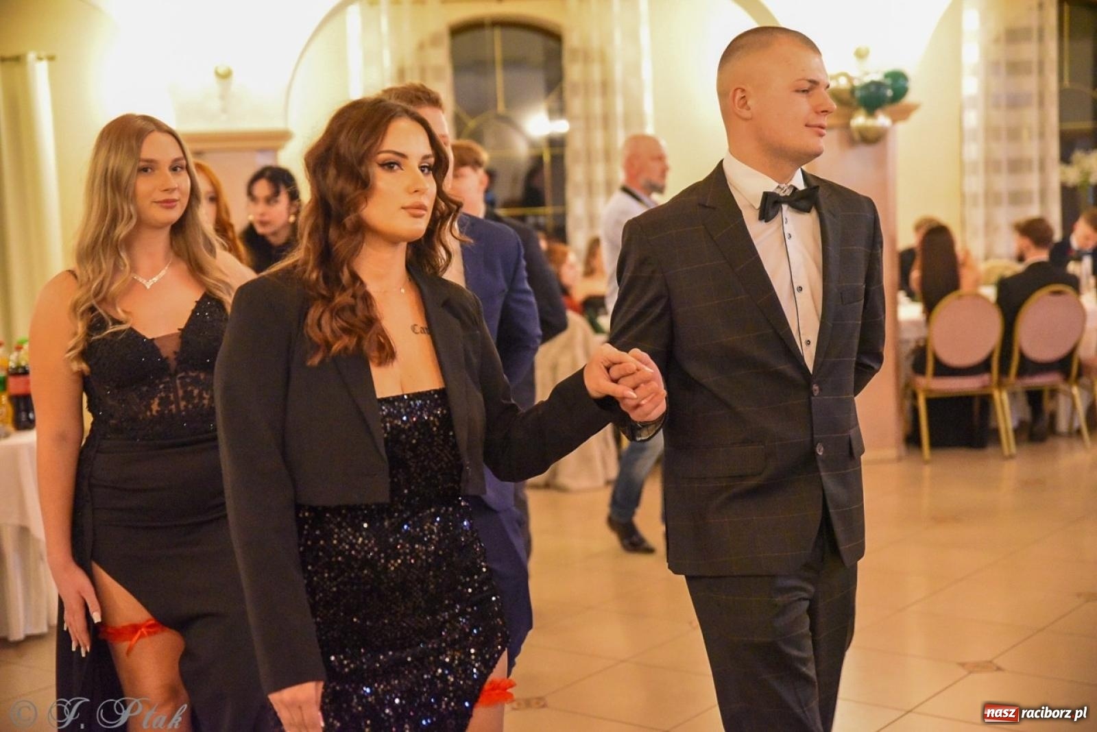 Zdjęcie w galerii na portalu naszraciborz.pl: Studniówka I LO i Liceum Sztuk Plastycznych na bis! wiadomości z regionu