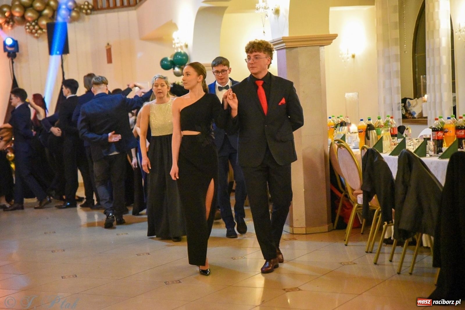 Zdjęcie w galerii na portalu naszraciborz.pl: Studniówka I LO i Liceum Sztuk Plastycznych na bis! wiadomości z regionu