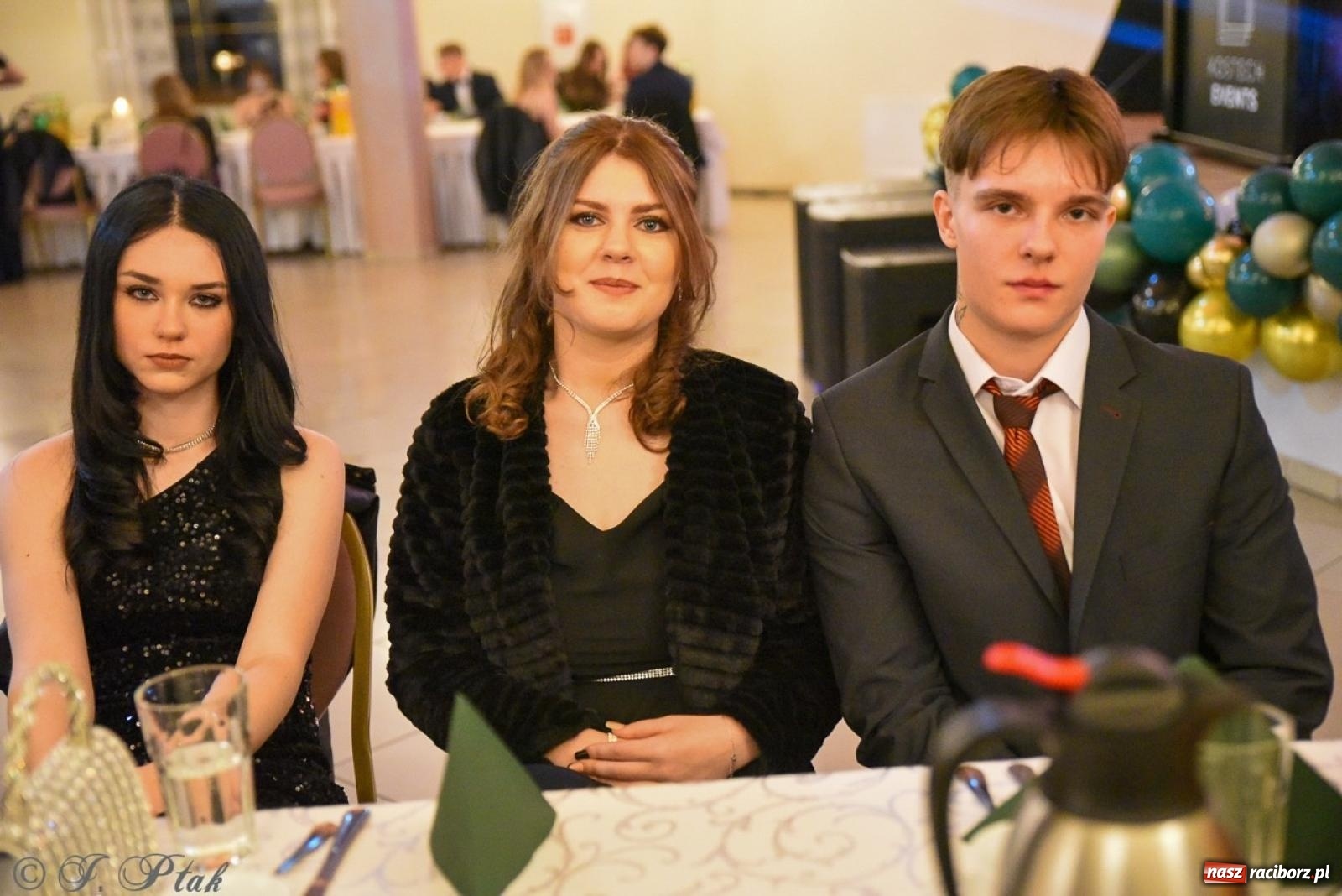 Zdjęcie w galerii na portalu naszraciborz.pl: Studniówka I LO i Liceum Sztuk Plastycznych na bis! wiadomości z regionu