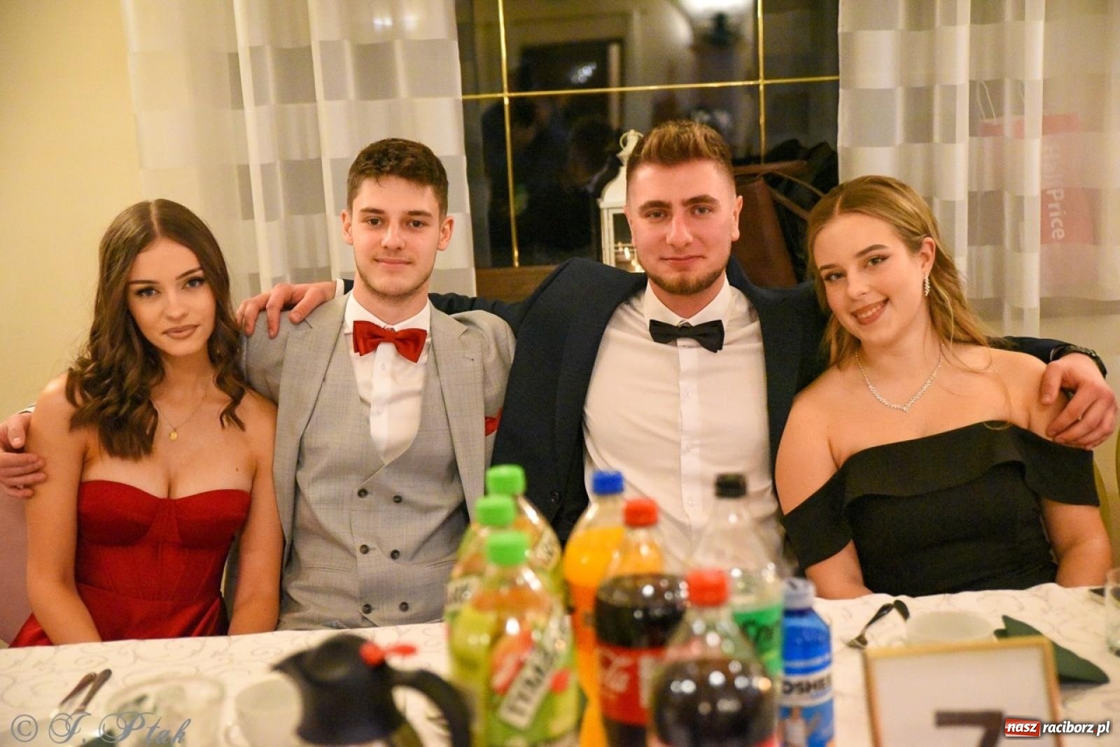 Zdjęcie w galerii na portalu naszraciborz.pl: Studniówka I LO i Liceum Sztuk Plastycznych na bis! wiadomości z regionu