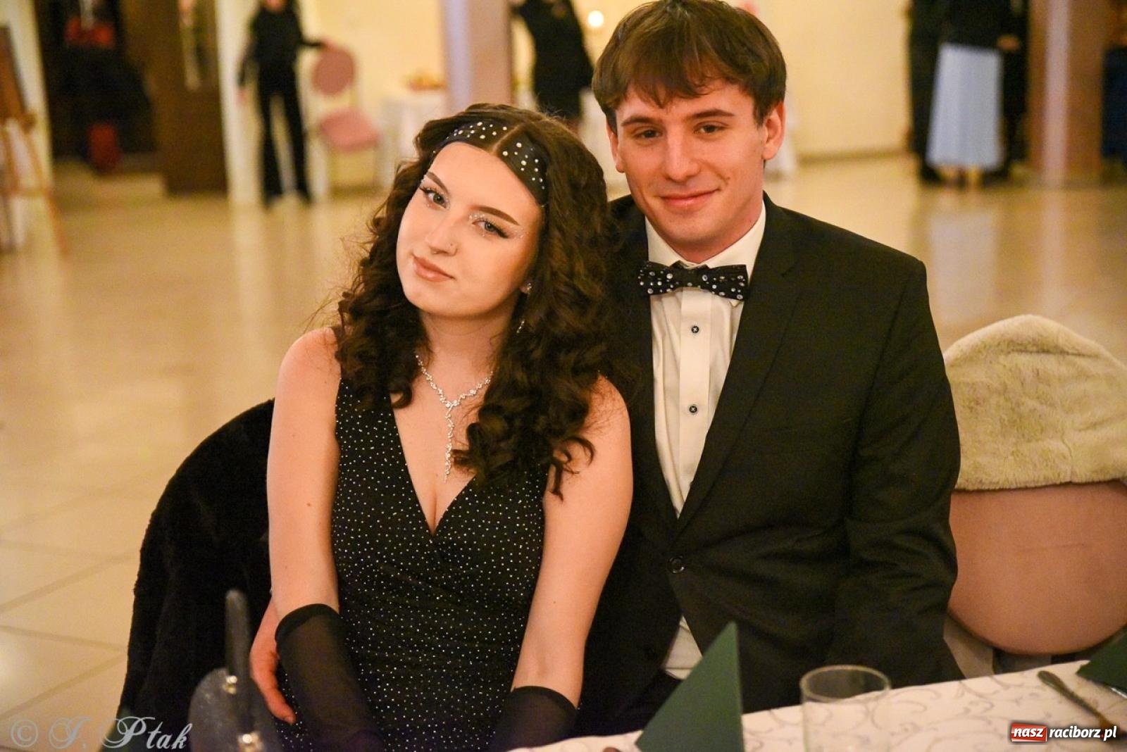 Zdjęcie w galerii na portalu naszraciborz.pl: Studniówka I LO i Liceum Sztuk Plastycznych na bis! wiadomości z regionu