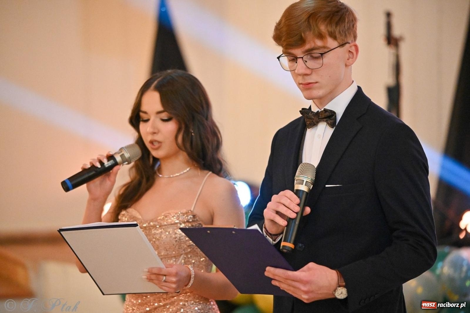 Zdjęcie w galerii na portalu naszraciborz.pl: Studniówka I LO i Liceum Sztuk Plastycznych na bis! wiadomości z regionu