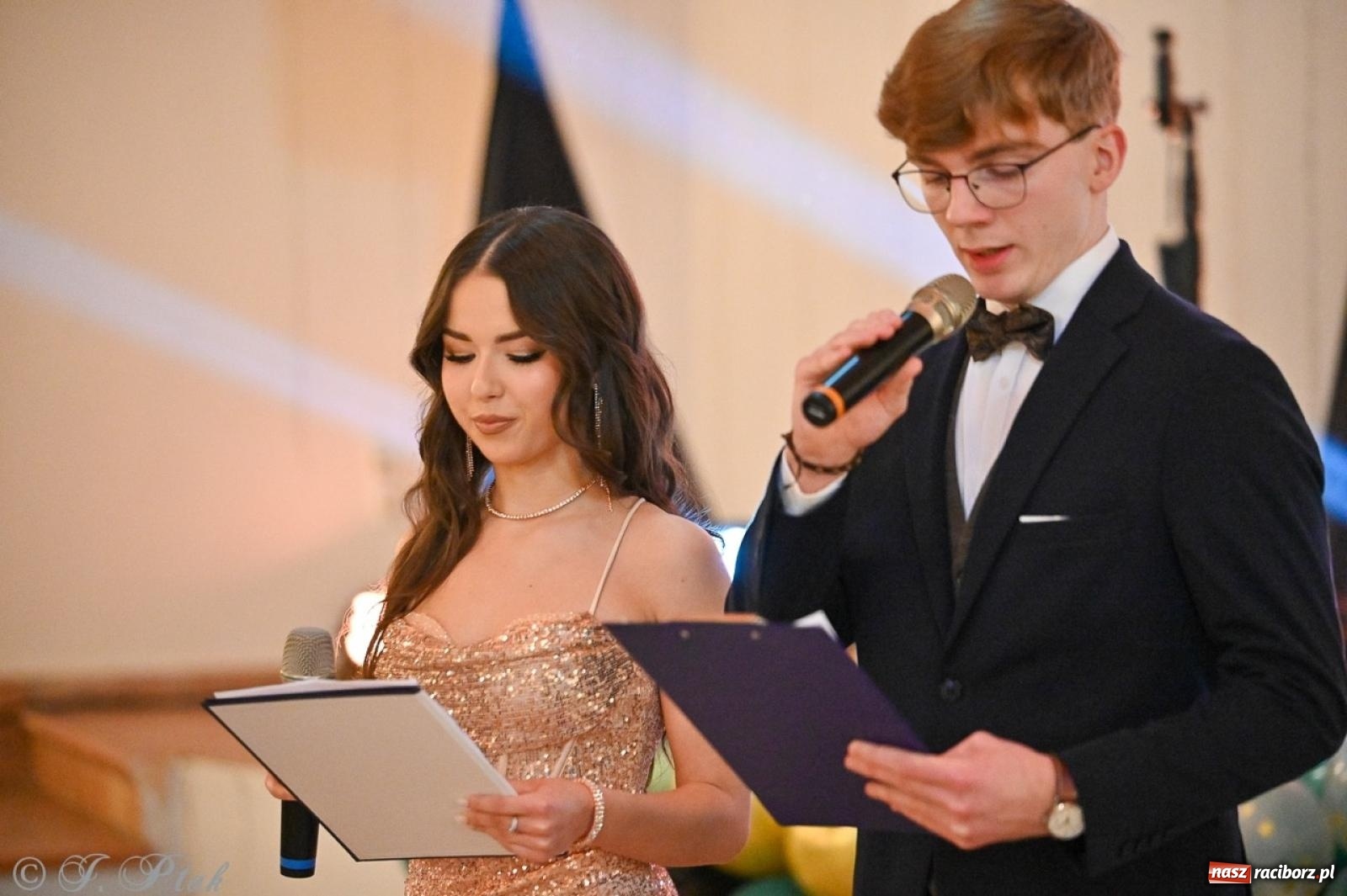 Zdjęcie w galerii na portalu naszraciborz.pl: Studniówka I LO i Liceum Sztuk Plastycznych na bis! wiadomości z regionu