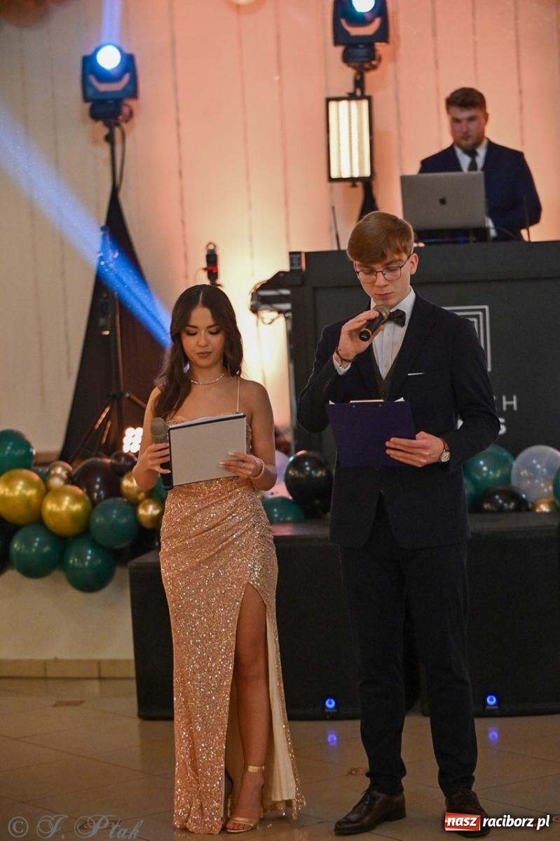 Zdjęcie w galerii na portalu naszraciborz.pl: Studniówka I LO i Liceum Sztuk Plastycznych na bis! wiadomości z regionu