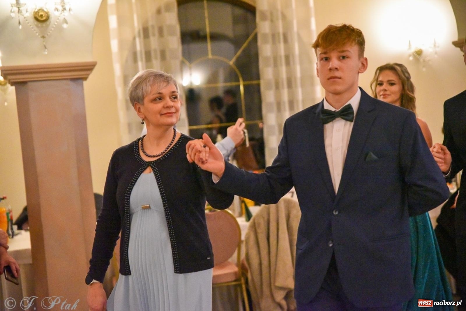 Zdjęcie w galerii na portalu naszraciborz.pl: Studniówka I LO i Liceum Sztuk Plastycznych na bis! wiadomości z regionu