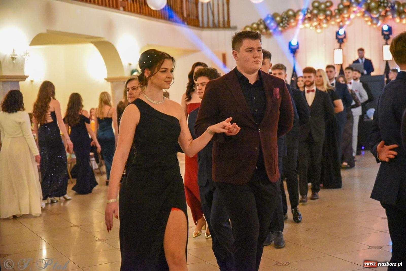 Zdjęcie w galerii na portalu naszraciborz.pl: Studniówka I LO i Liceum Sztuk Plastycznych na bis! wiadomości z regionu