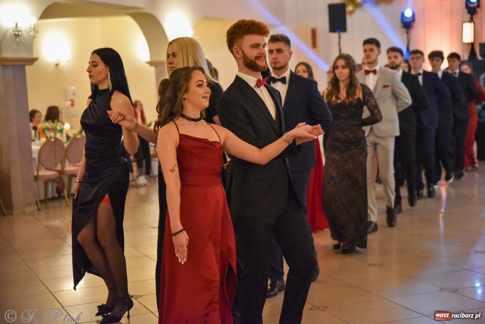 Zdjęcie w galerii na portalu naszraciborz.pl: Studniówka I LO i Liceum Sztuk Plastycznych na bis! wiadomości z regionu