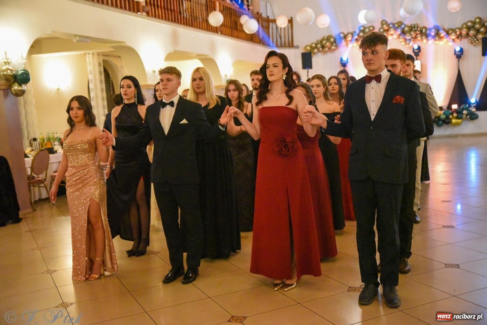 Zdjęcie w galerii na portalu naszraciborz.pl: Studniówka I LO i Liceum Sztuk Plastycznych na bis! wiadomości z regionu