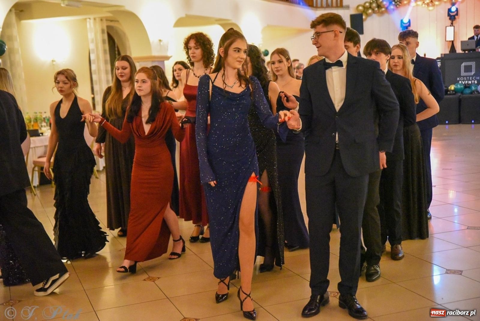 Zdjęcie w galerii na portalu naszraciborz.pl: Studniówka I LO i Liceum Sztuk Plastycznych na bis! wiadomości z regionu