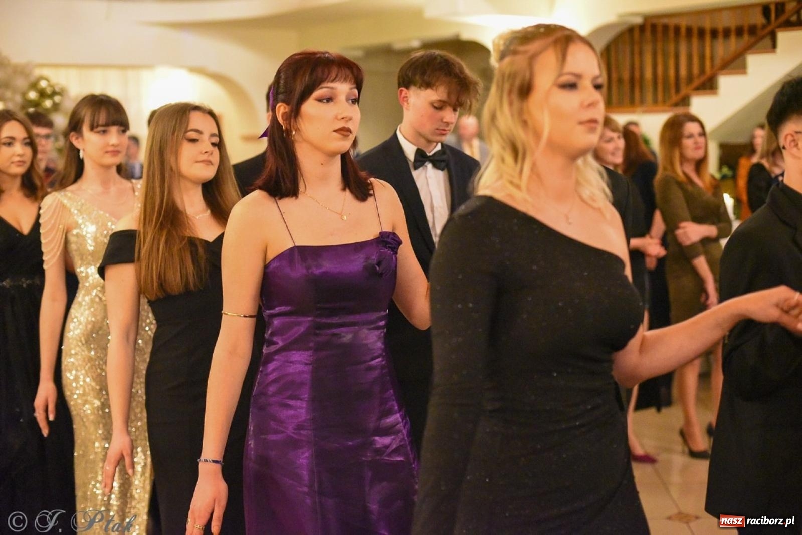 Zdjęcie w galerii na portalu naszraciborz.pl: Studniówka I LO i Liceum Sztuk Plastycznych na bis! wiadomości z regionu