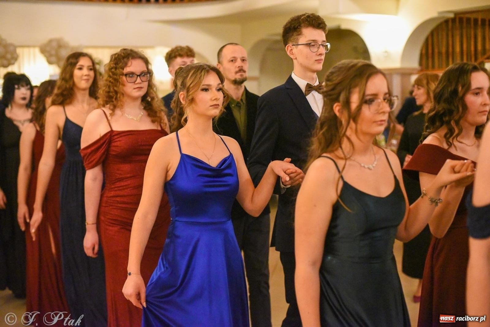 Zdjęcie w galerii na portalu naszraciborz.pl: Studniówka I LO i Liceum Sztuk Plastycznych na bis! wiadomości z regionu