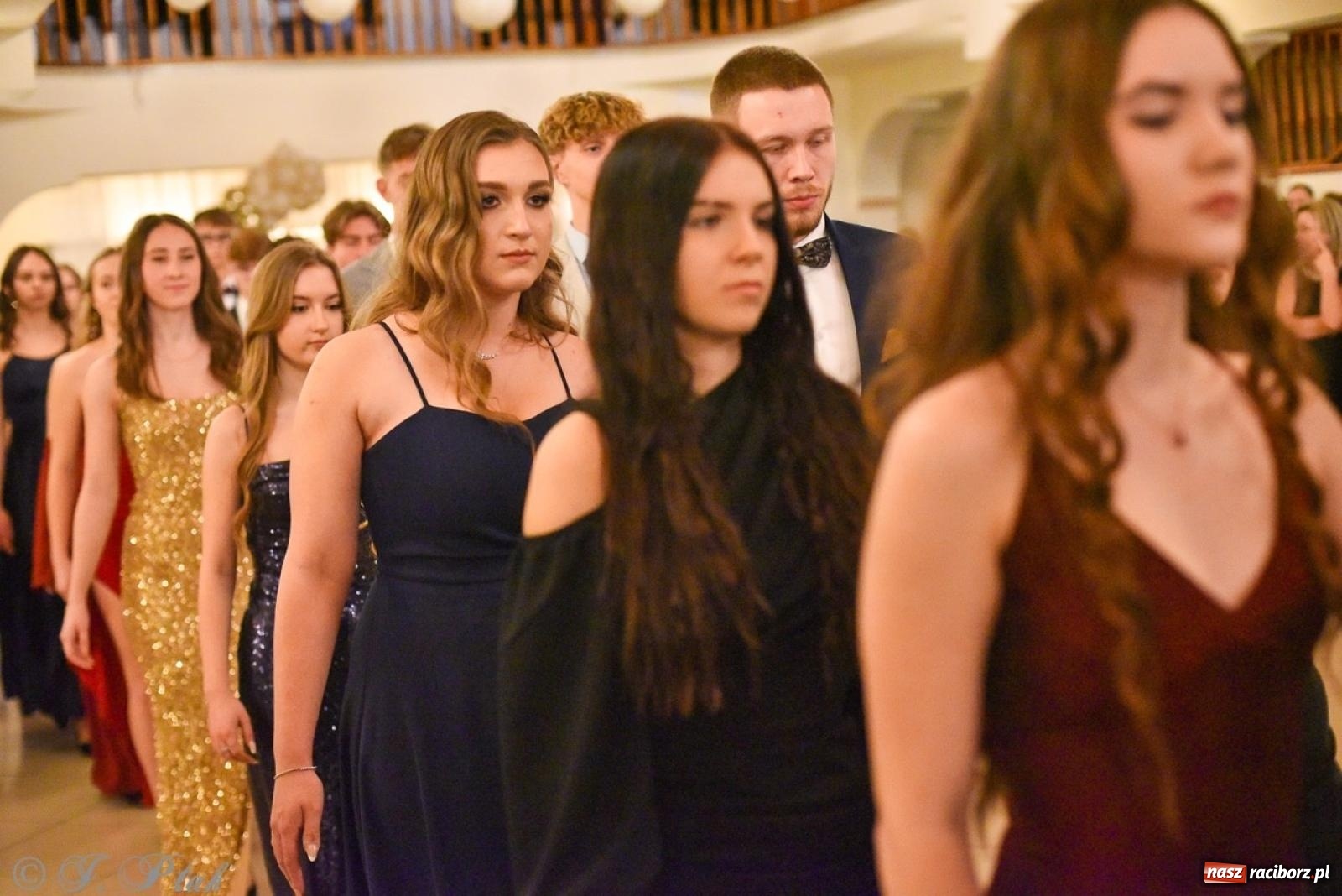 Zdjęcie w galerii na portalu naszraciborz.pl: Studniówka I LO i Liceum Sztuk Plastycznych na bis! wiadomości z regionu