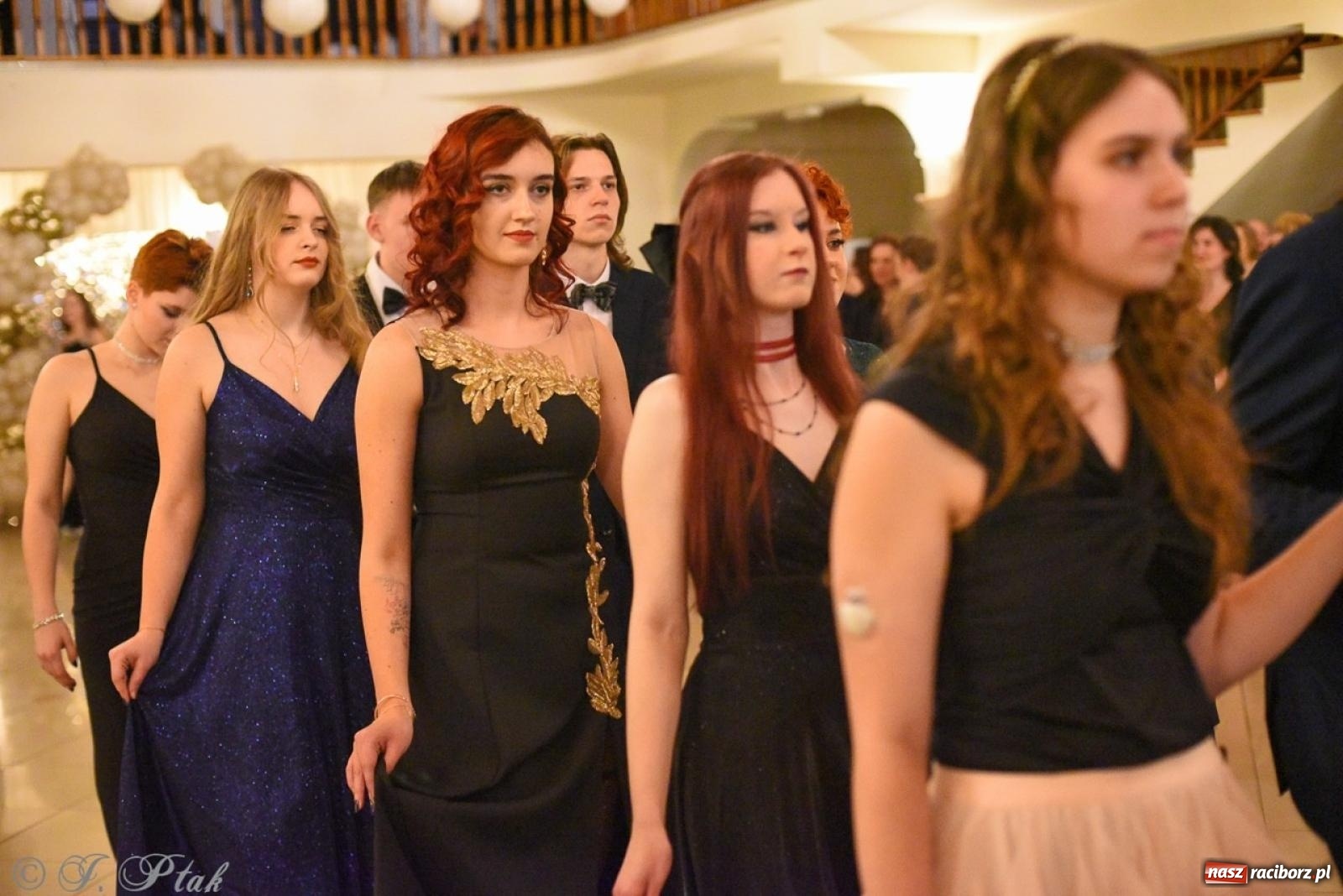 Zdjęcie w galerii na portalu naszraciborz.pl: Studniówka I LO i Liceum Sztuk Plastycznych na bis! wiadomości z regionu