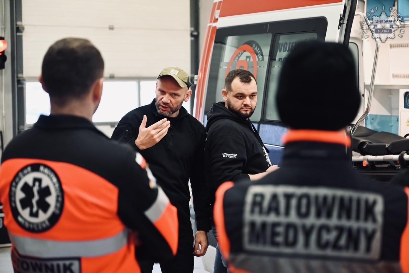 Zdjęcie w galerii na portalu naszraciborz.pl: Policja szkoli ratowników medycznych. Coraz częstsze ataki agresywnych pacjentów wiadomości z regionu