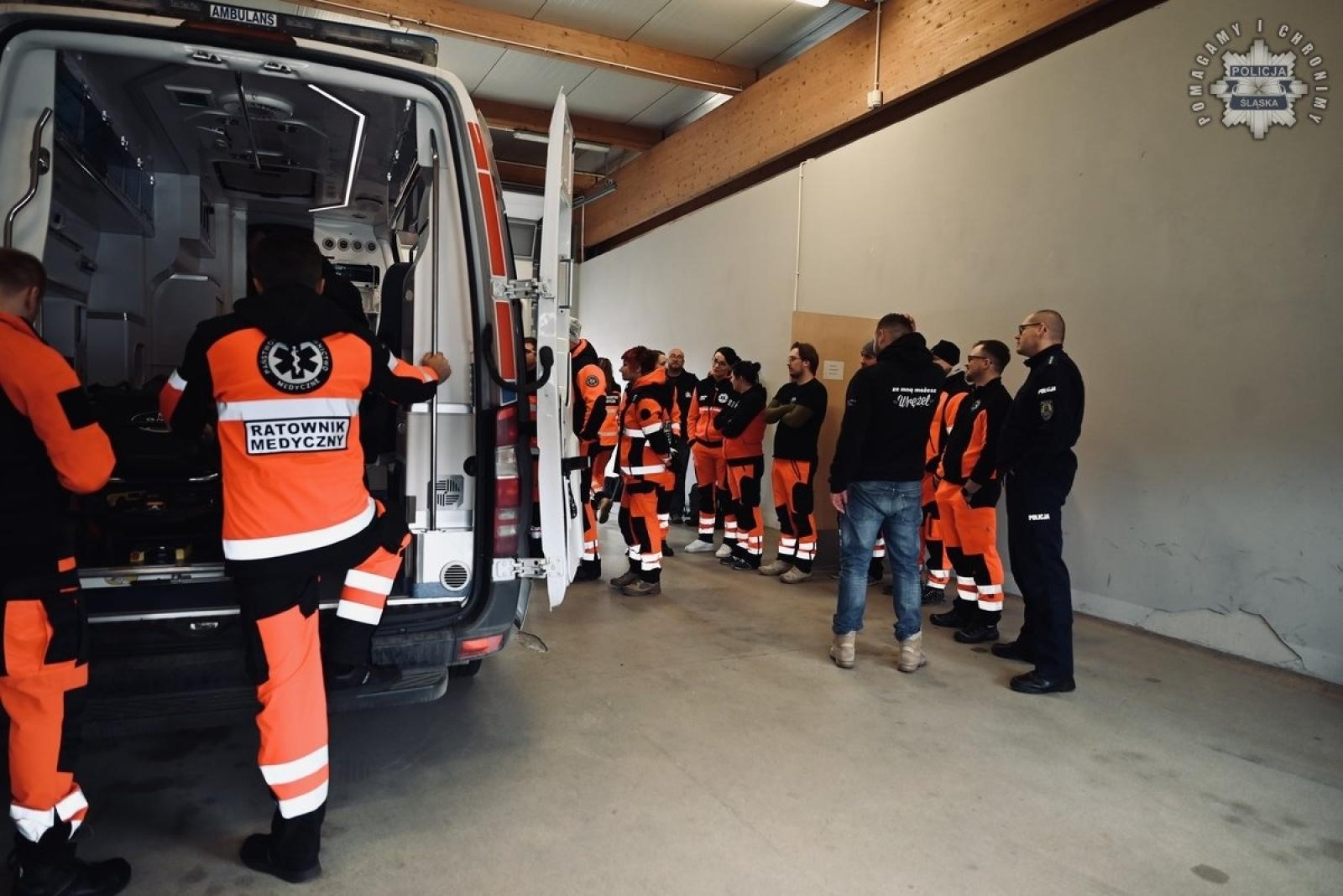 Zdjęcie w galerii na portalu naszraciborz.pl: Policja szkoli ratowników medycznych. Coraz częstsze ataki agresywnych pacjentów wiadomości z regionu