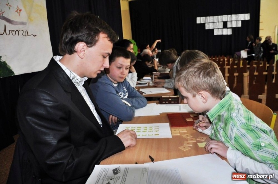 Zdjęcie w galerii na portalu naszraciborz.pl: Pokazują inne oblicze matematyki wiadomości z regionu