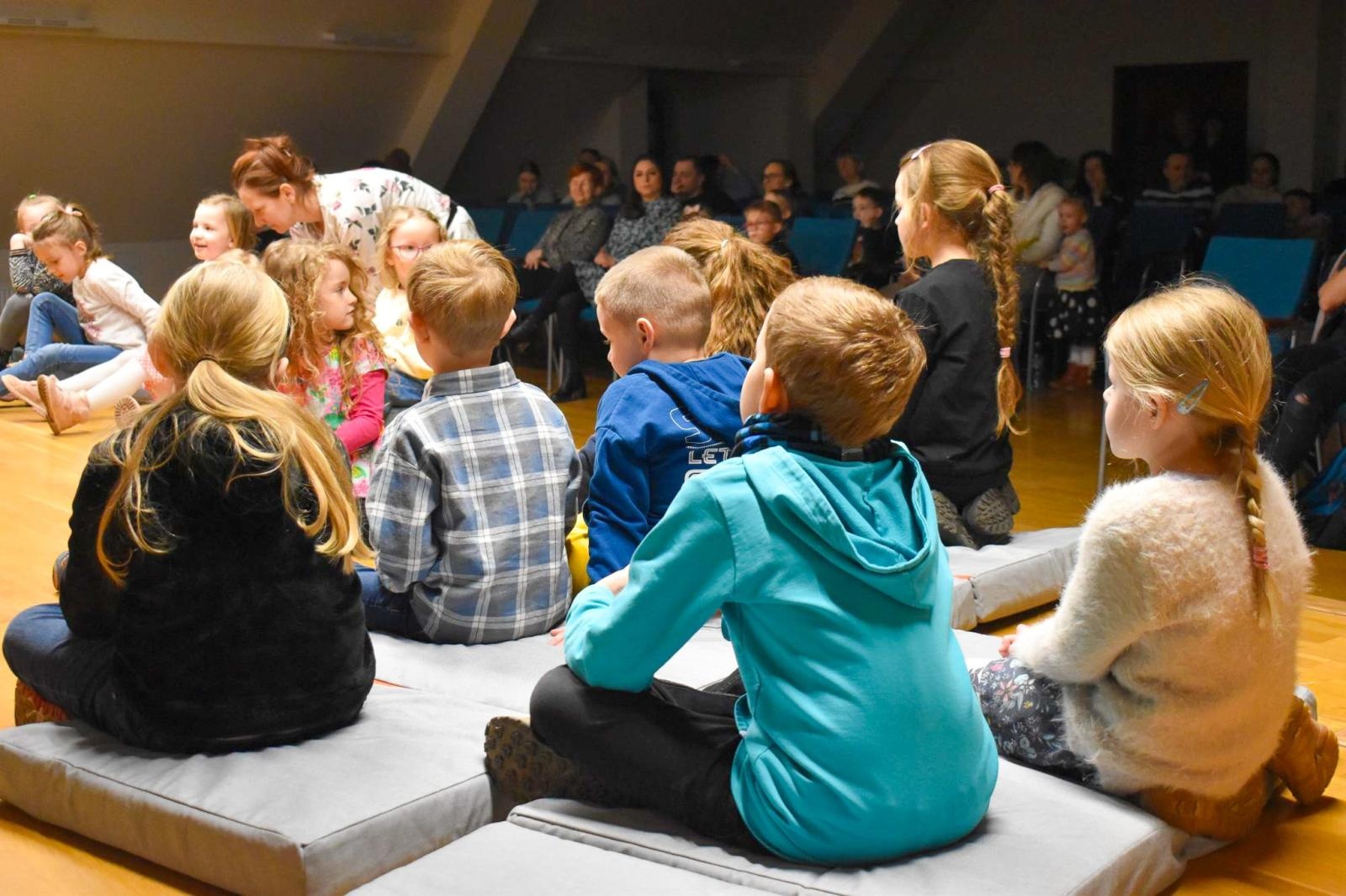 Zdjęcie w galerii na portalu naszraciborz.pl: Muzyczna podróż do świata bajek na raciborskim zamku wiadomości z regionu