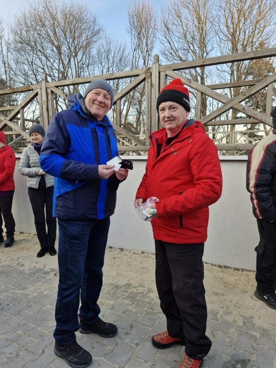 Zdjęcie w galerii na portalu naszraciborz.pl: Zdobyli Łysicę! Wyprawa PTTK Racibórz w górach świętokrzyskich wiadomości z regionu