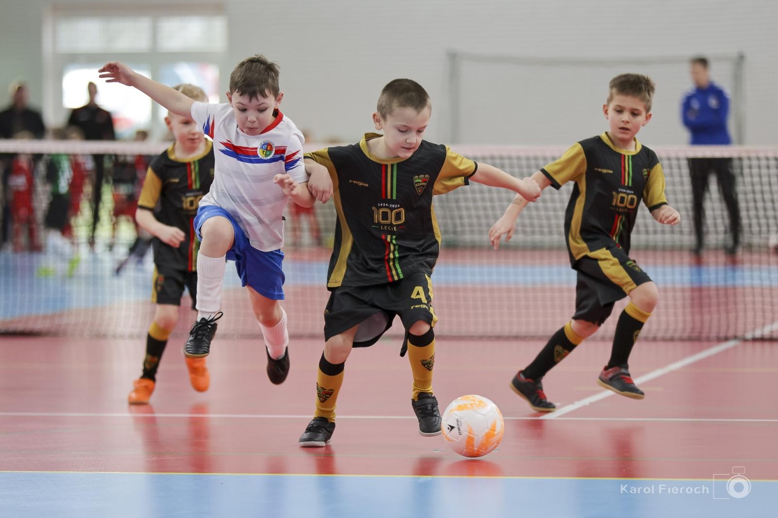 Zdjęcie w galerii na portalu naszraciborz.pl: Zacięta rywalizacja młodych piłkarzy w Krzanowicach [FOTO] wiadomości z regionu