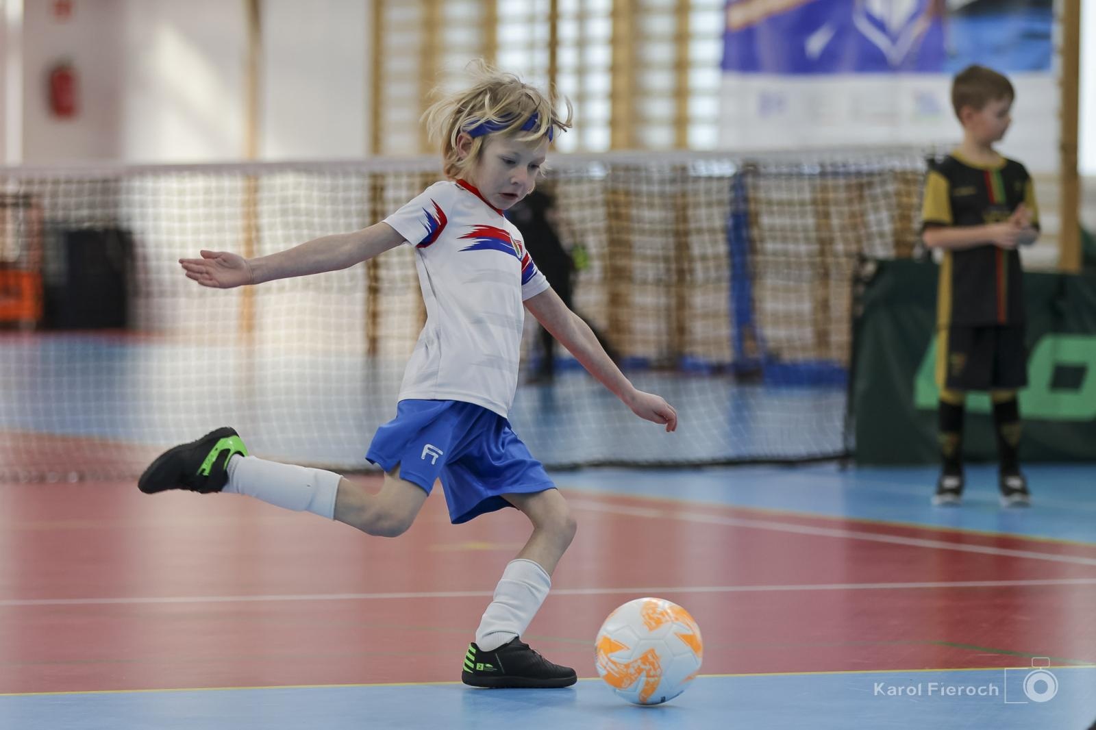 Zdjęcie w galerii na portalu naszraciborz.pl: Zacięta rywalizacja młodych piłkarzy w Krzanowicach [FOTO] wiadomości z regionu