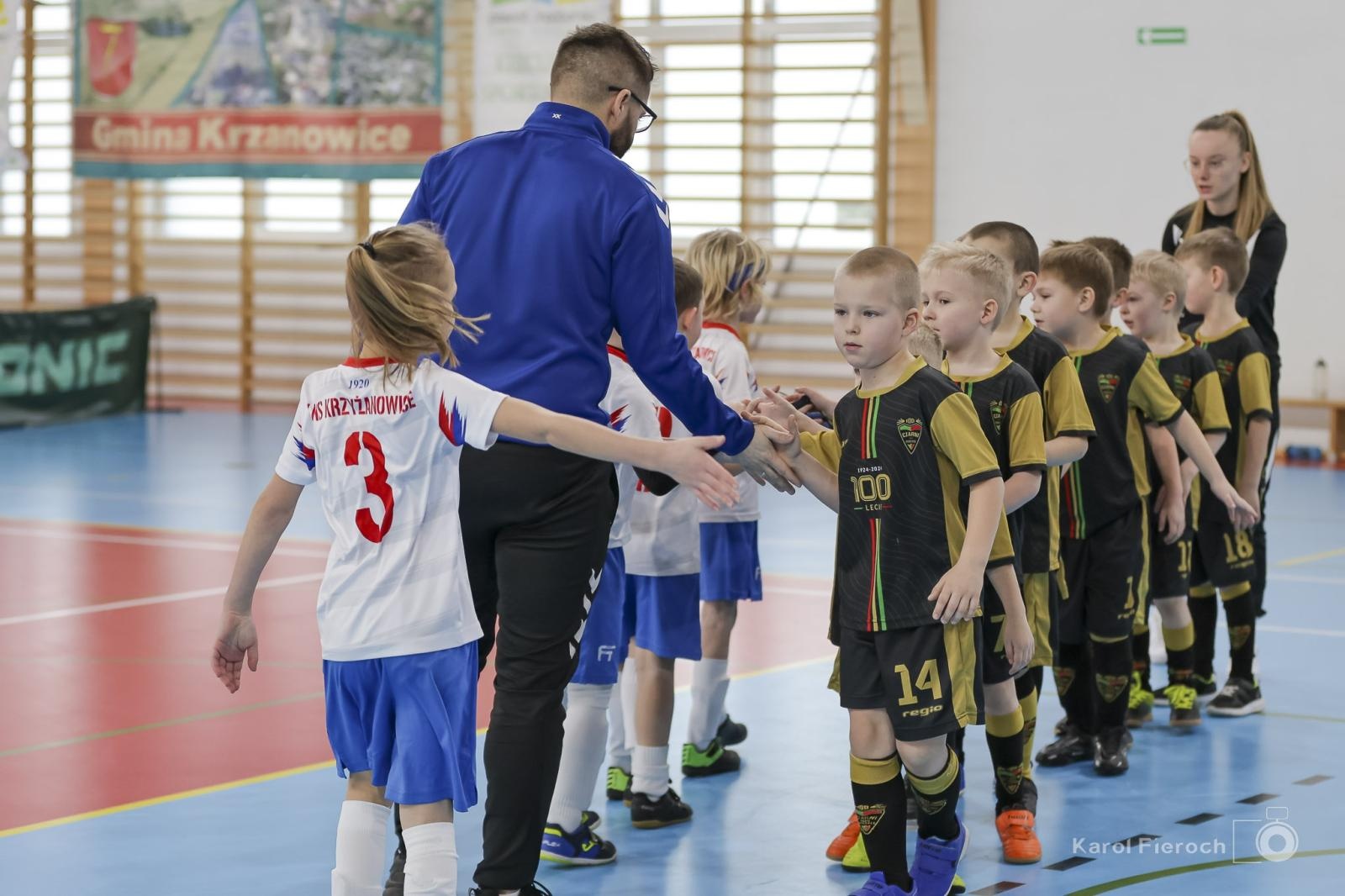 Zdjęcie w galerii na portalu naszraciborz.pl: Zacięta rywalizacja młodych piłkarzy w Krzanowicach [FOTO] wiadomości z regionu