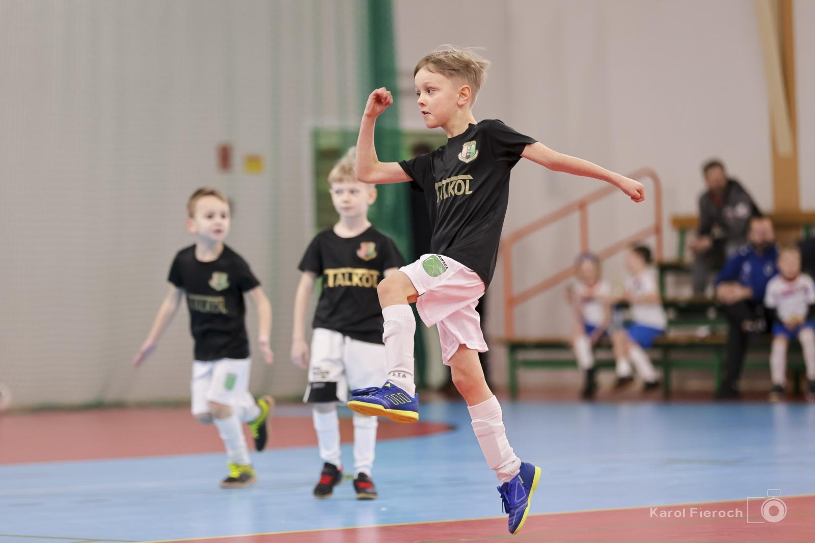 Zdjęcie w galerii na portalu naszraciborz.pl: Zacięta rywalizacja młodych piłkarzy w Krzanowicach [FOTO] wiadomości z regionu