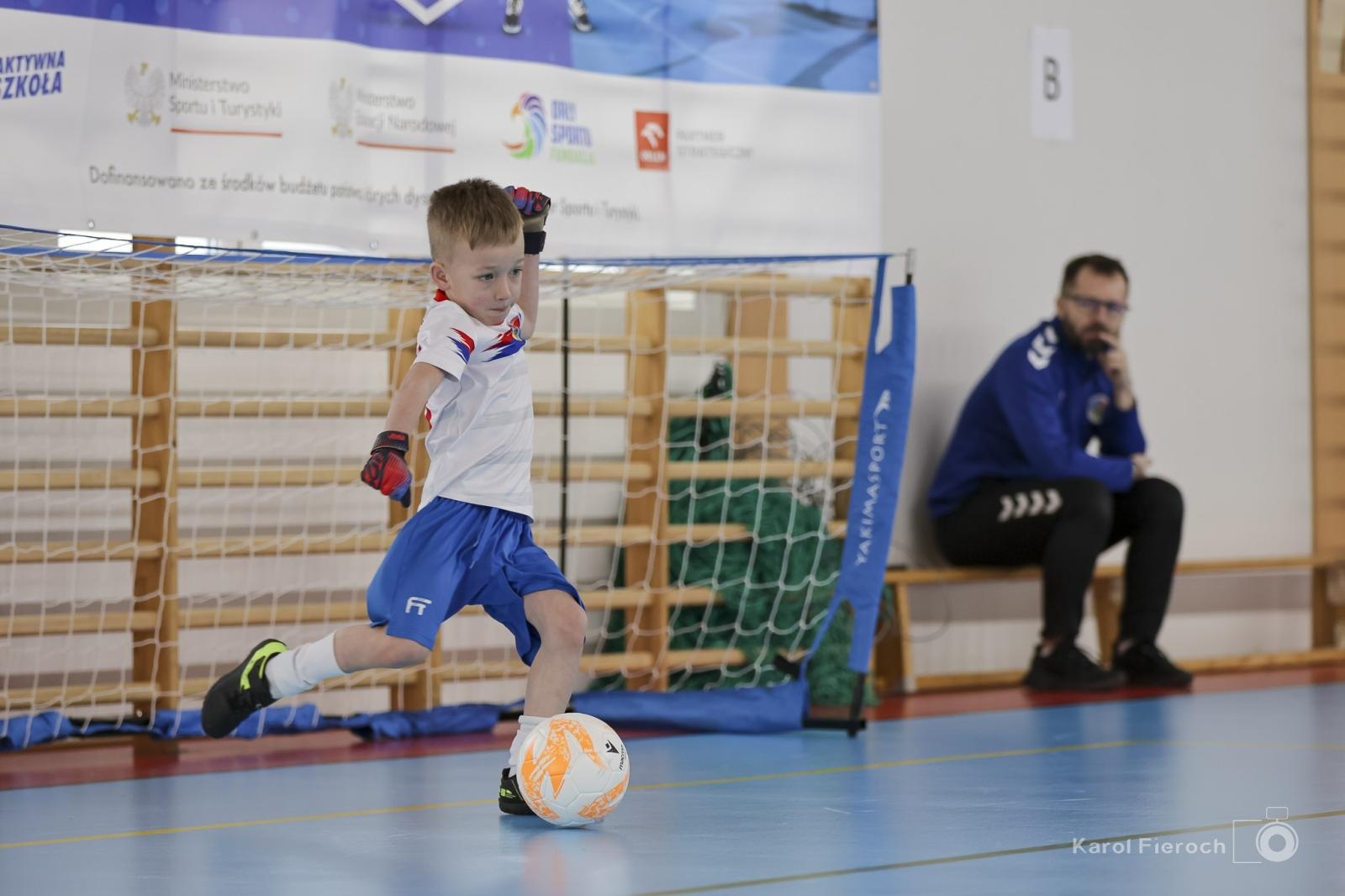 Zdjęcie w galerii na portalu naszraciborz.pl: Zacięta rywalizacja młodych piłkarzy w Krzanowicach [FOTO] wiadomości z regionu