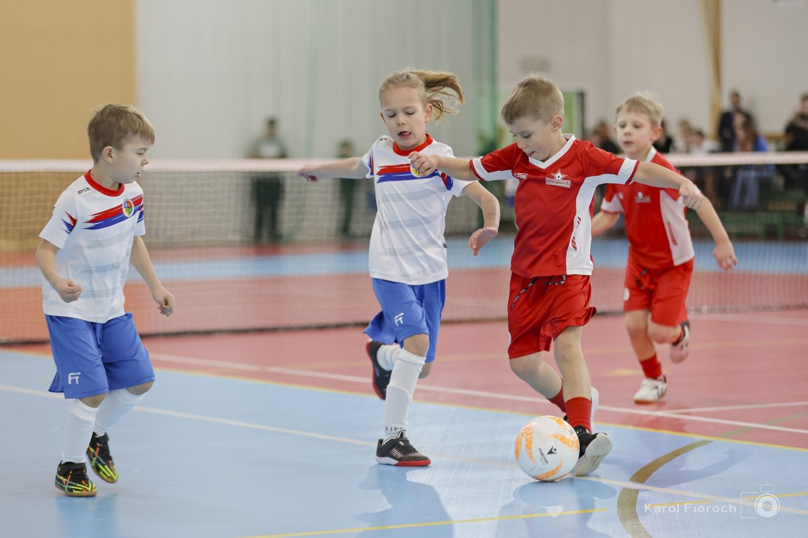Zdjęcie w galerii na portalu naszraciborz.pl: Zacięta rywalizacja młodych piłkarzy w Krzanowicach [FOTO] wiadomości z regionu