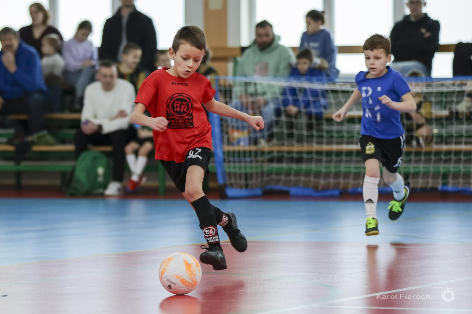 Zdjęcie w galerii na portalu naszraciborz.pl: Zacięta rywalizacja młodych piłkarzy w Krzanowicach [FOTO] wiadomości z regionu